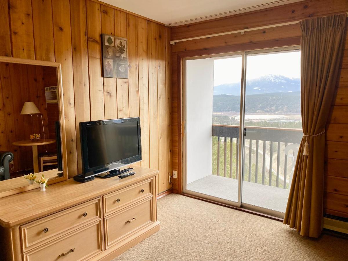 Motel Bo Radium Radium Hot Springs Bagian luar foto