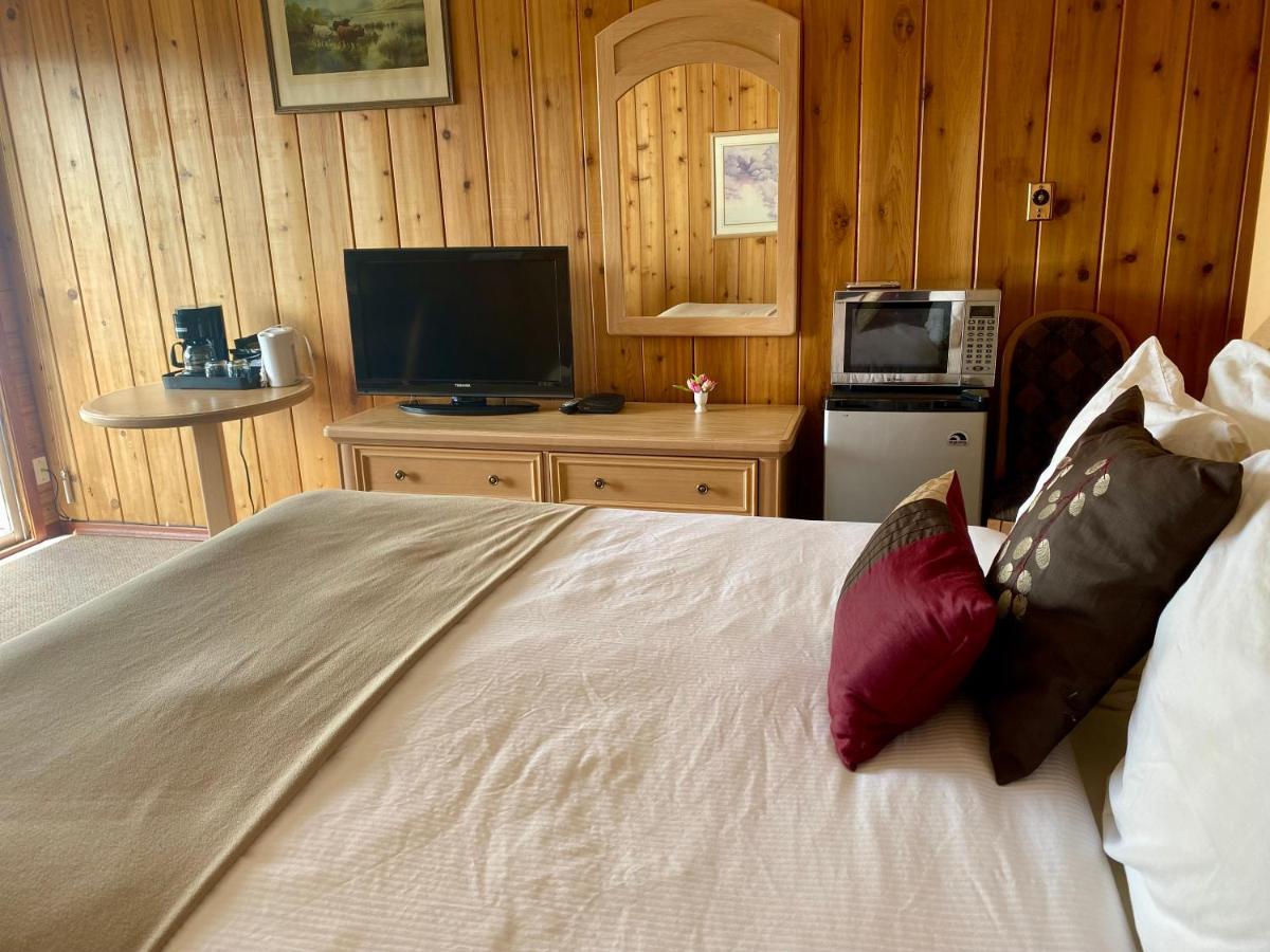 Motel Bo Radium Radium Hot Springs Bagian luar foto