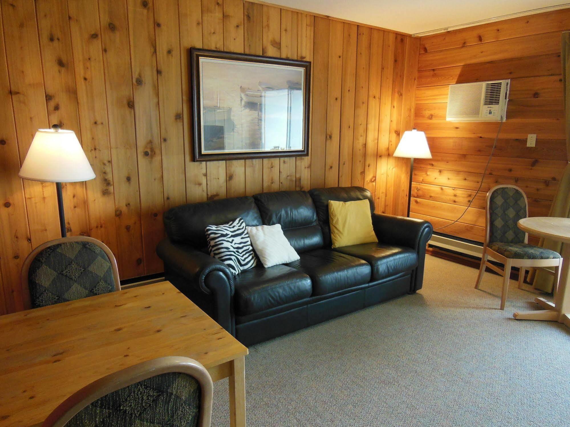 Motel Bo Radium Radium Hot Springs Bagian luar foto