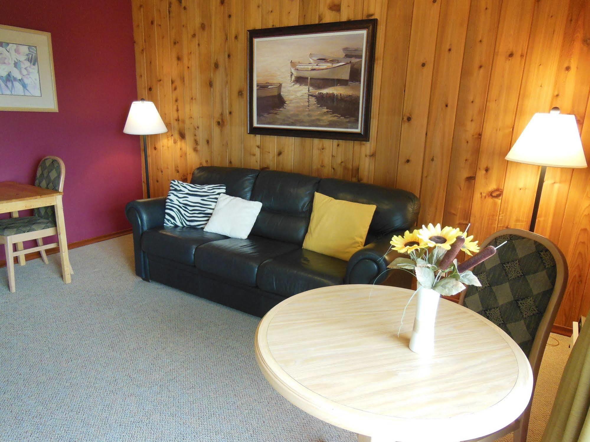 Motel Bo Radium Radium Hot Springs Bagian luar foto