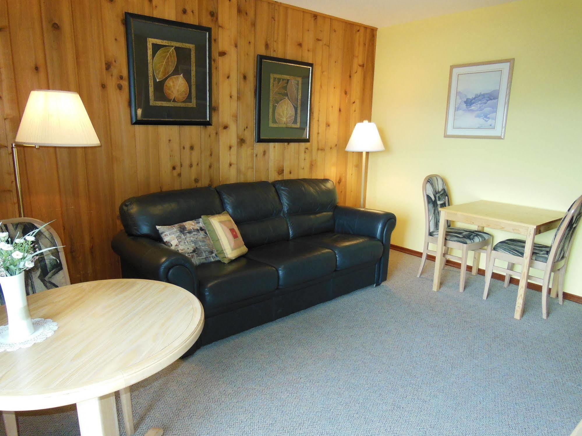 Motel Bo Radium Radium Hot Springs Bagian luar foto