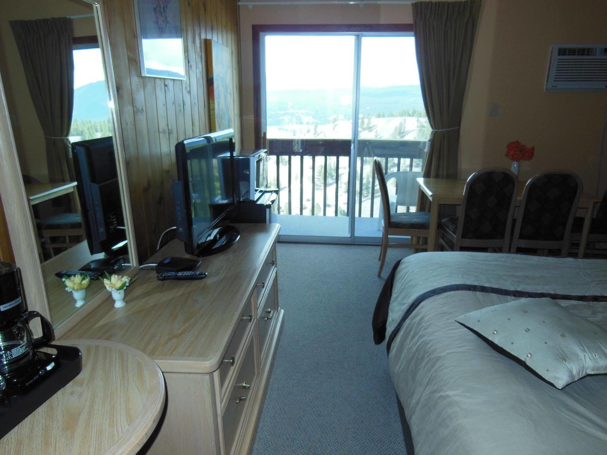Motel Bo Radium Radium Hot Springs Bagian luar foto