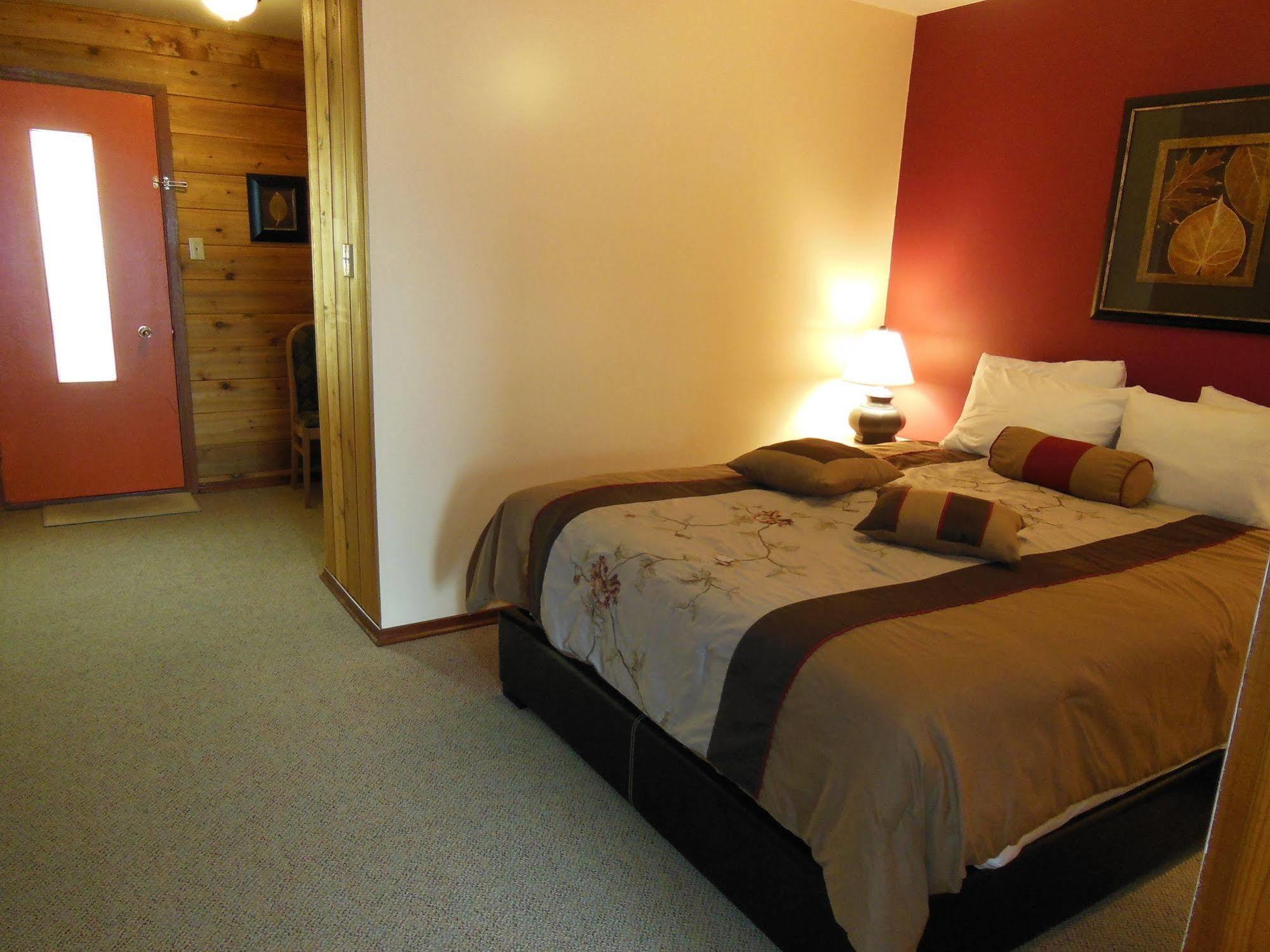 Motel Bo Radium Radium Hot Springs Bagian luar foto