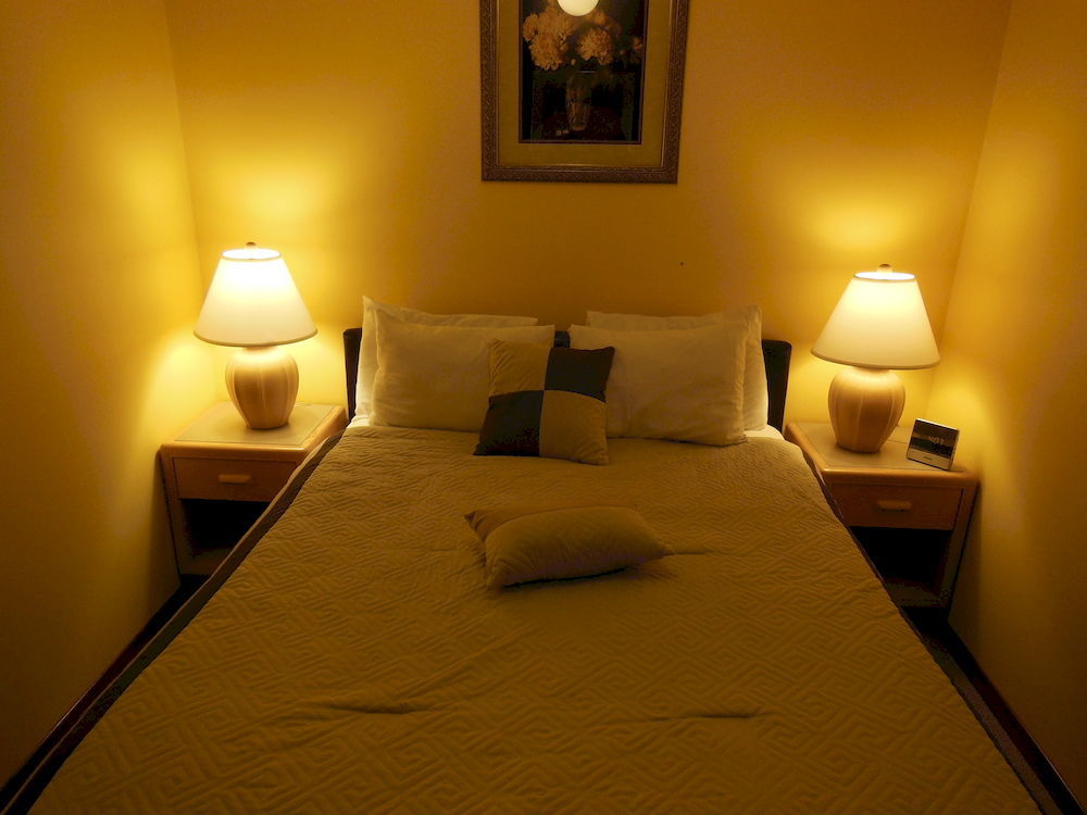 Motel Bo Radium Radium Hot Springs Bagian luar foto